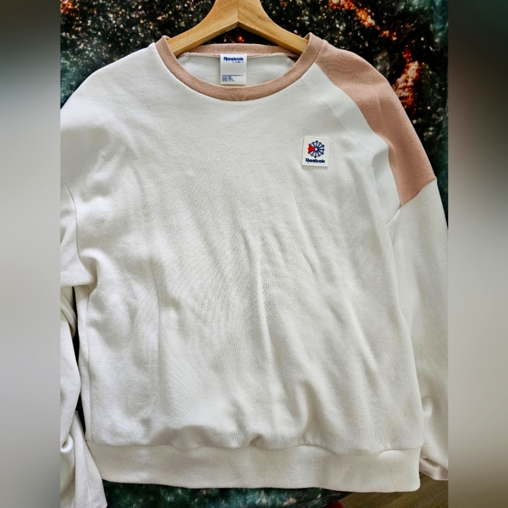 Reebok crewneck